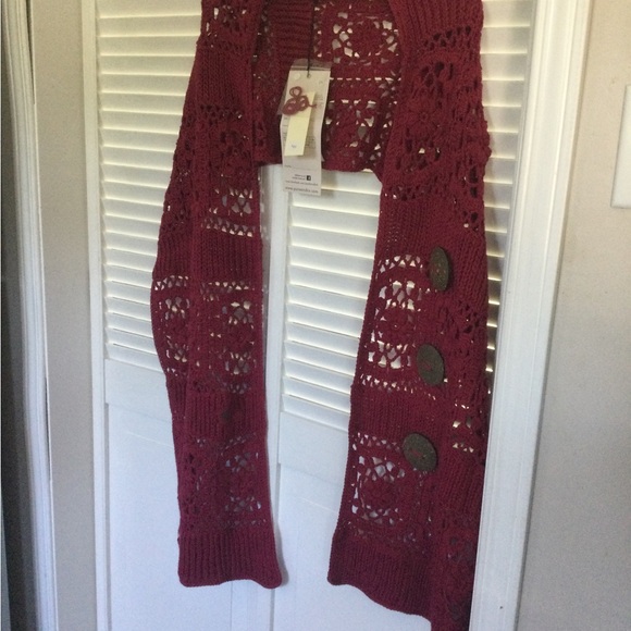 Pure Handknit Burgundy Shawl, One Size - Picture 2 of 8